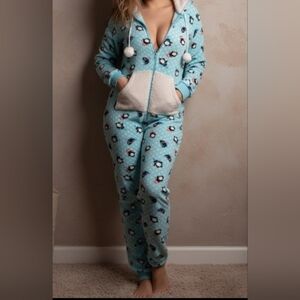 Cozy Christmas Holiday Hooded Onesies  / Pajamas / Jumpsuit Lounge Women Large